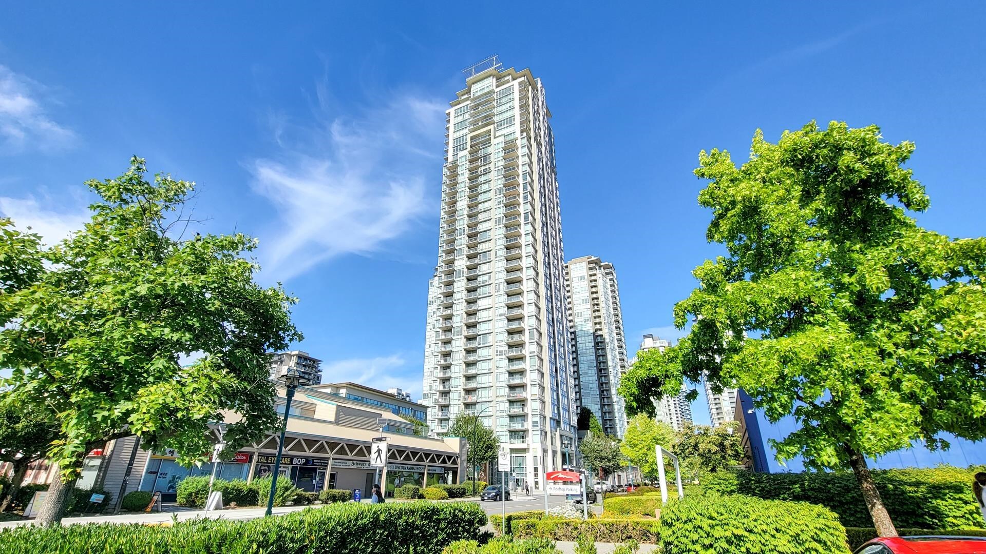 Property Photo: 2955 Atlantic Avenue 3905 BC V3B 0H9