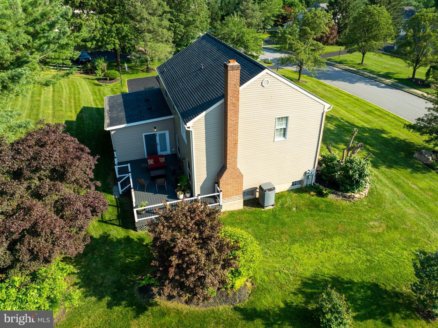 Property Photo:  102 Trowbridge Lane  PA 19335 