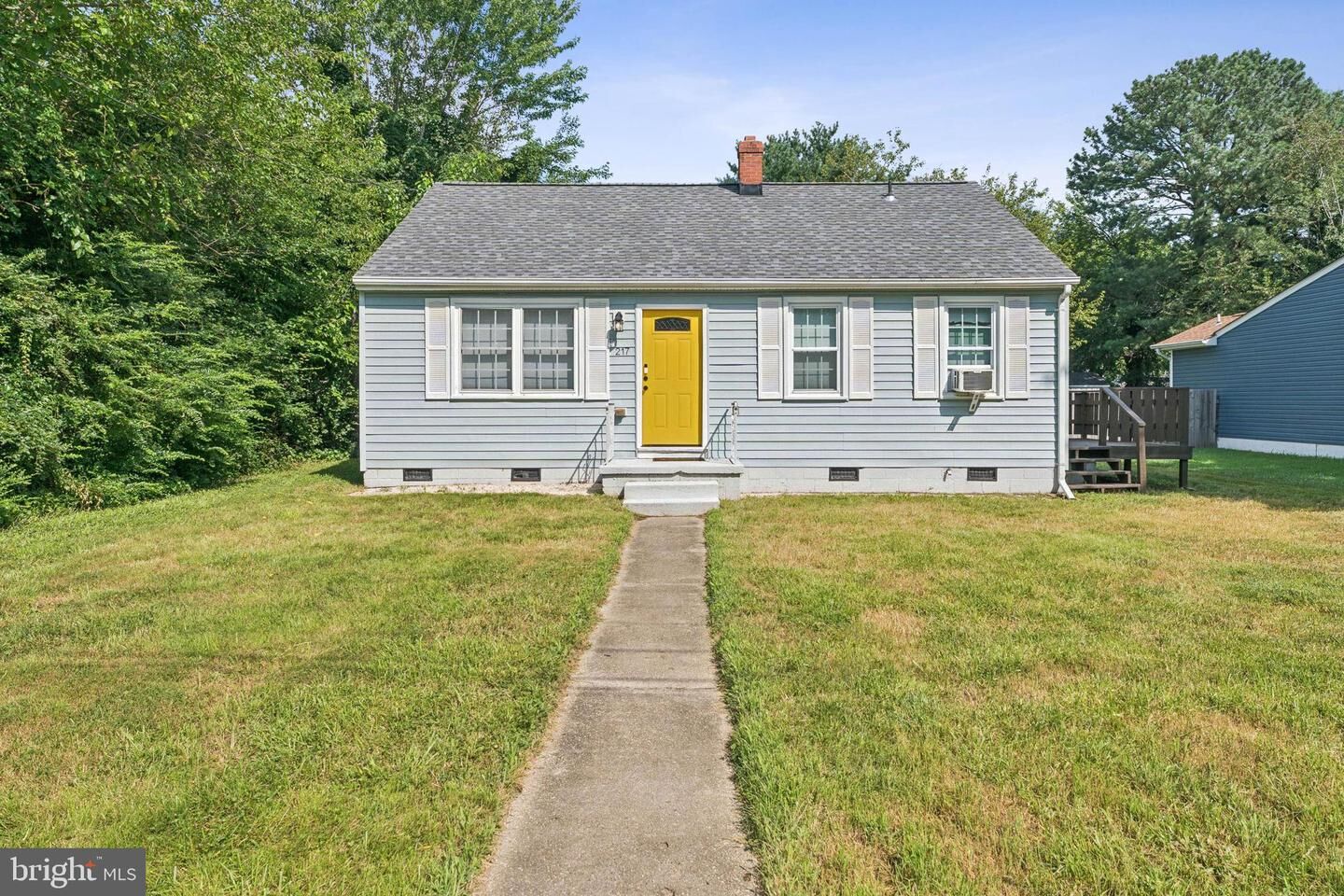 Property Photo: 217 Locust Avenue VA 22443