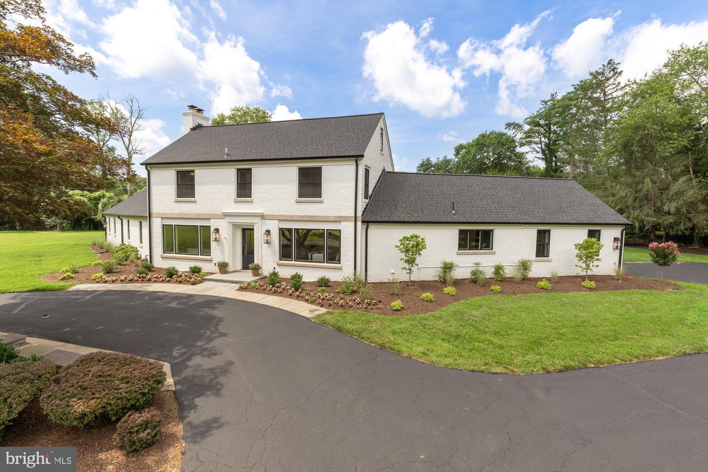Property Photo:  10700 Alloway Drive  MD 20854 