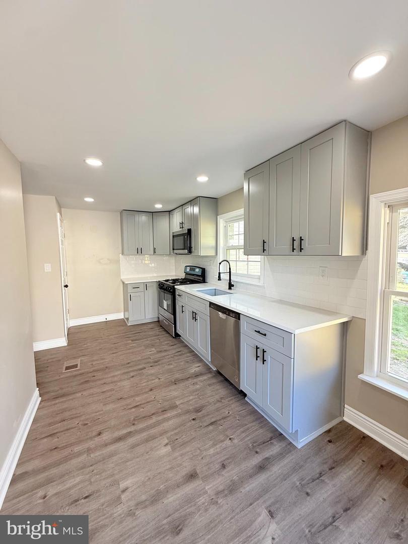Property Photo: 35 W Church Street NJ 08012
