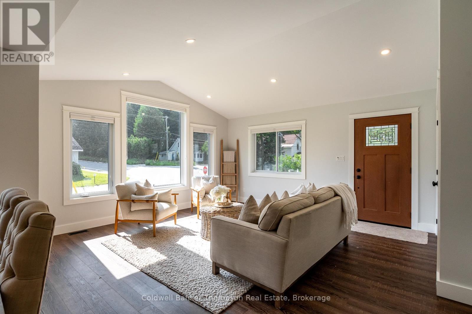 Photo de la propriété: 13 Florence Street West ON P1H 1T2