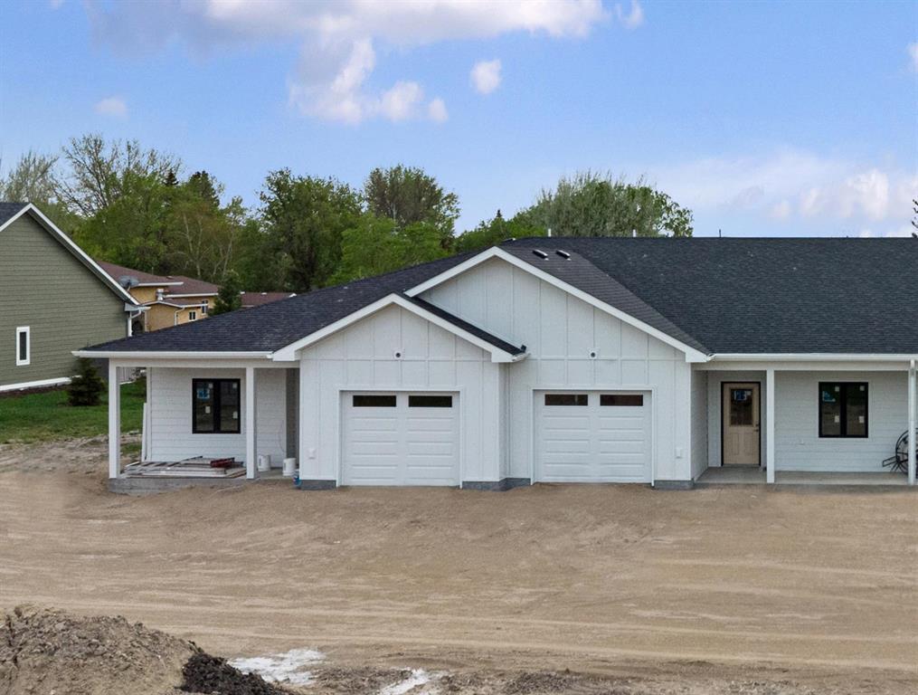 Property Photo: 20 Rue Du-Mi-Ro Street MB R0A 1T0