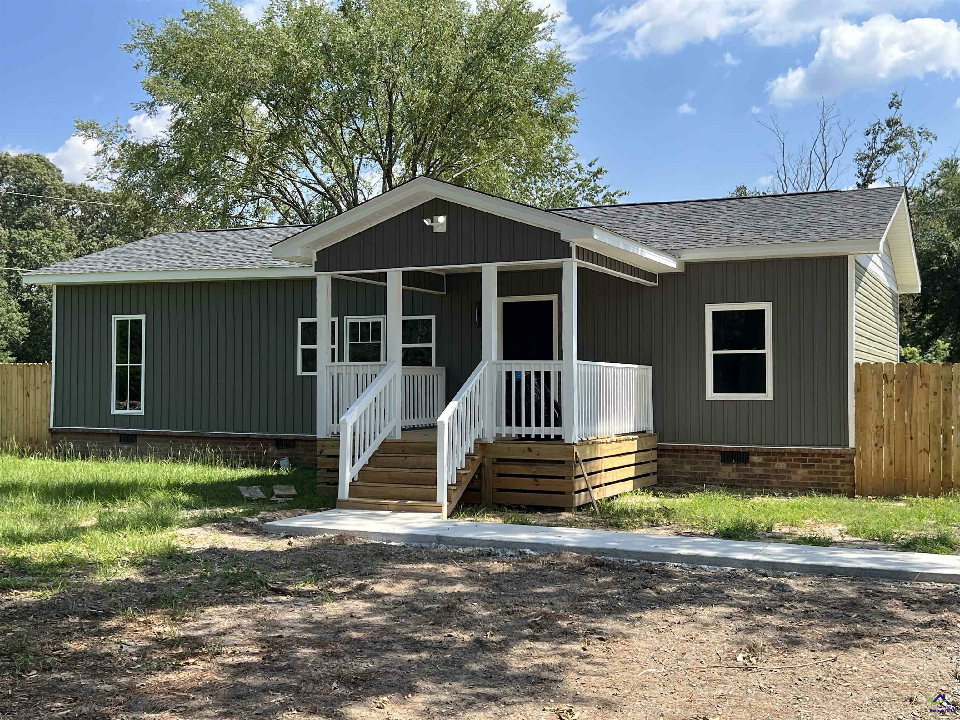 Property Photo: 101 Plum Street GA 31047