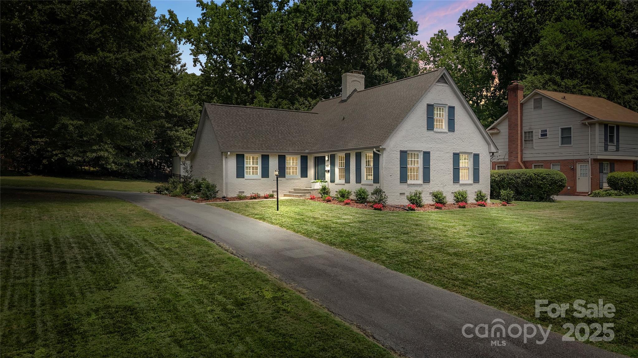 Property Photo: 4201 Tyndale Avenue NC 28210
