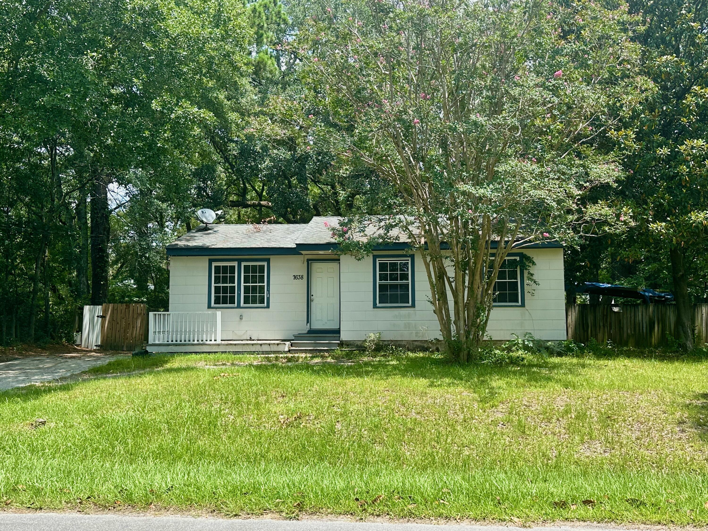 Property Photo: 7638 Lady Street SC 29420
