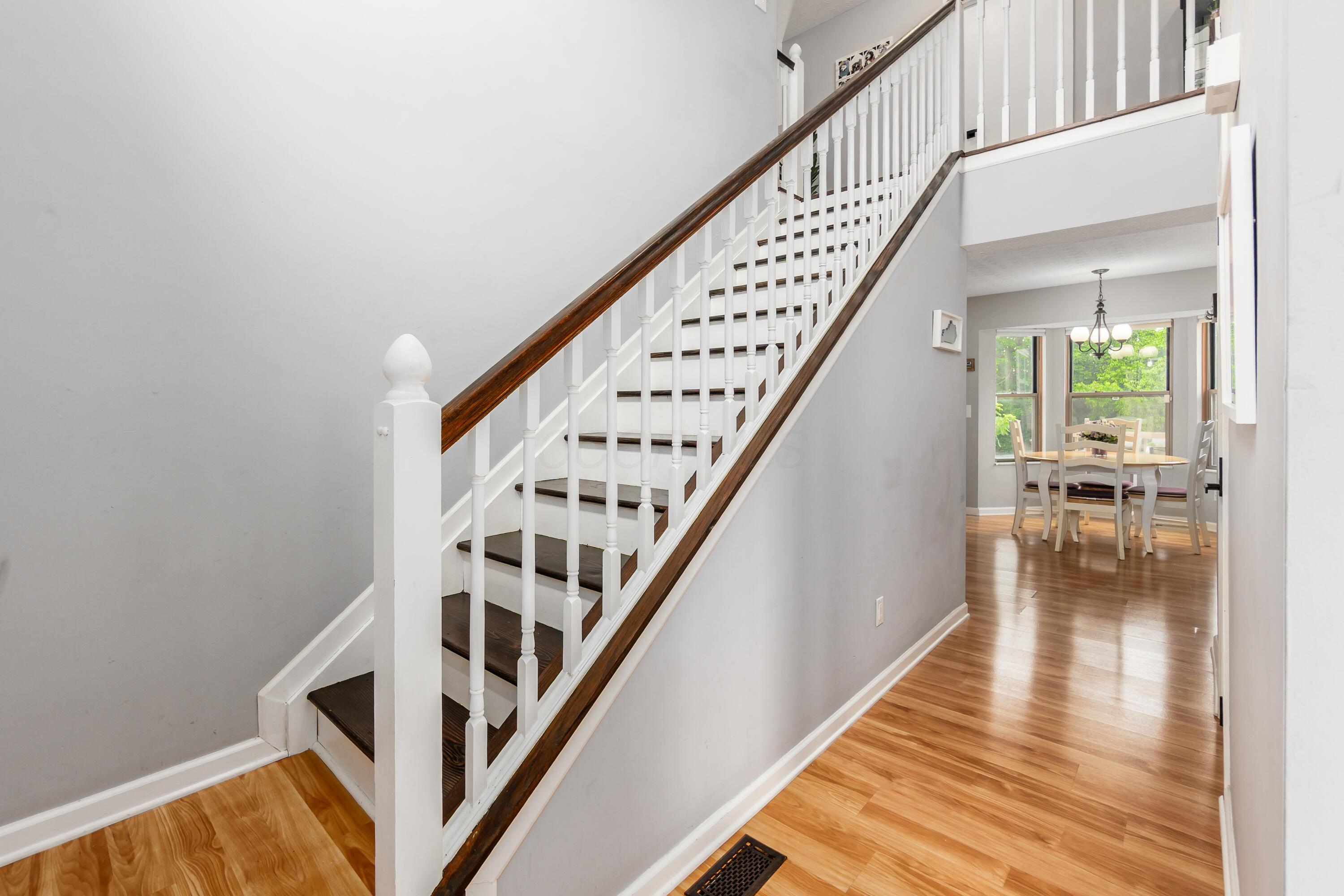 Property Photo: 6003 Heritage Farms Drive OH 43026