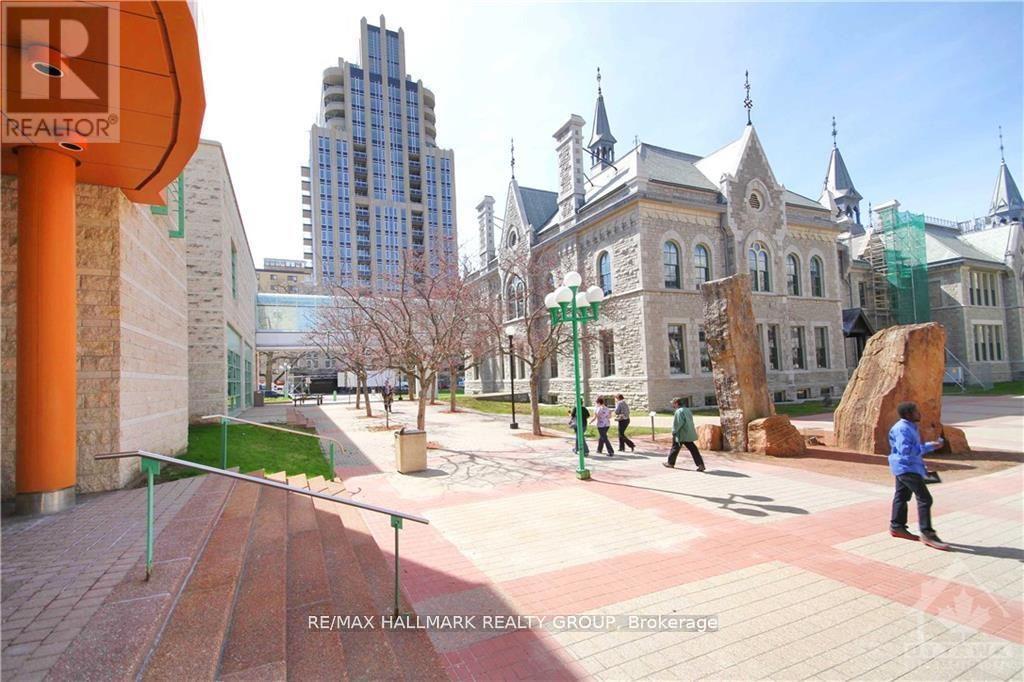 Photo de la propriété: 108 Lisgar Street 2001 ON K2P 1E1