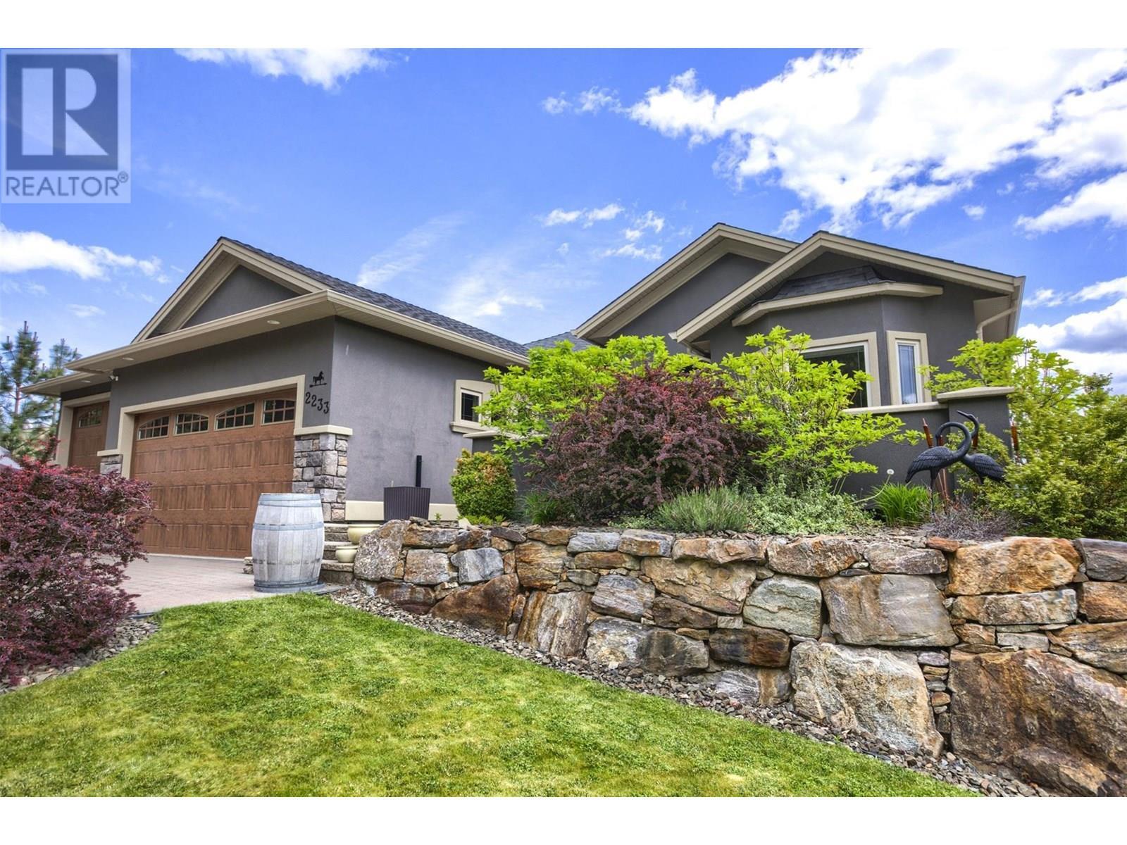 Property Photo: 2233 Hihannah Drive BC V4T 3C9