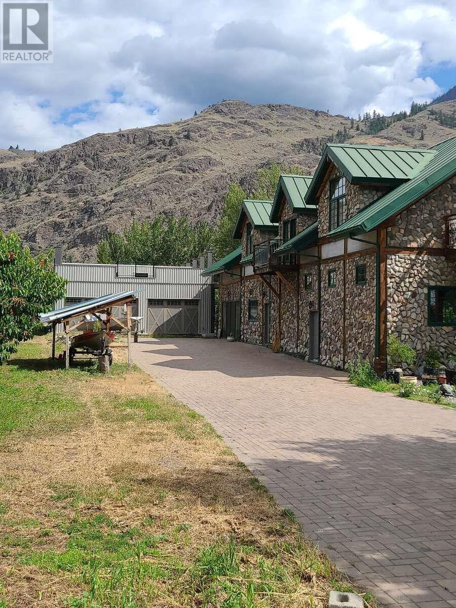 Property Photo: 2626 Middle Bench Road BC V0X 1N2