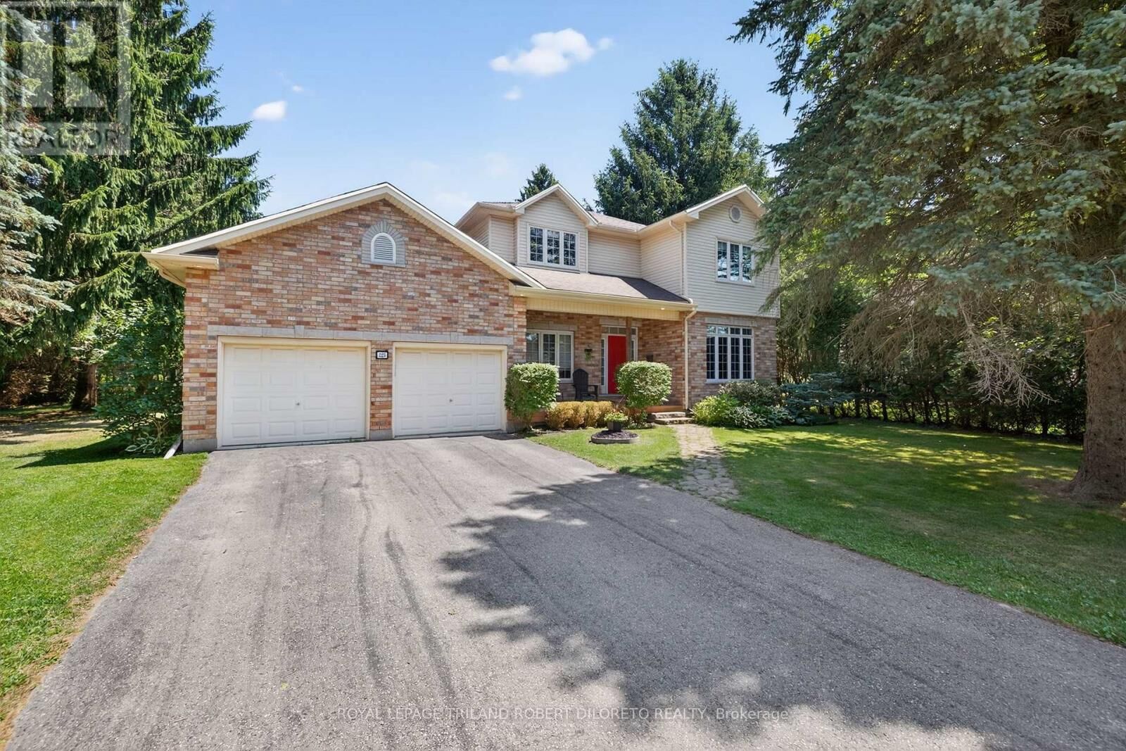 Property Photo: 223 Delaware Street North ON N0L 1R0