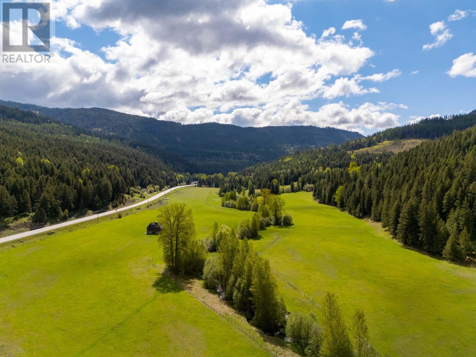 13375 Highway 33 E Highway  Kelowna BC V1P 1K2 photo