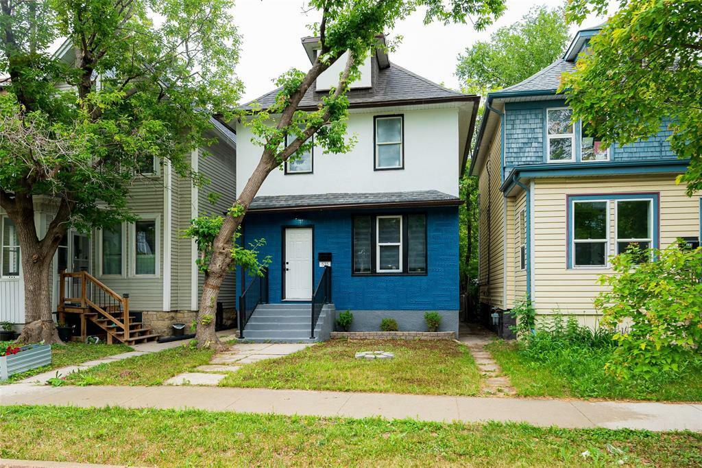 535 Camden Place  Winnipeg MB R3G 2V8 photo