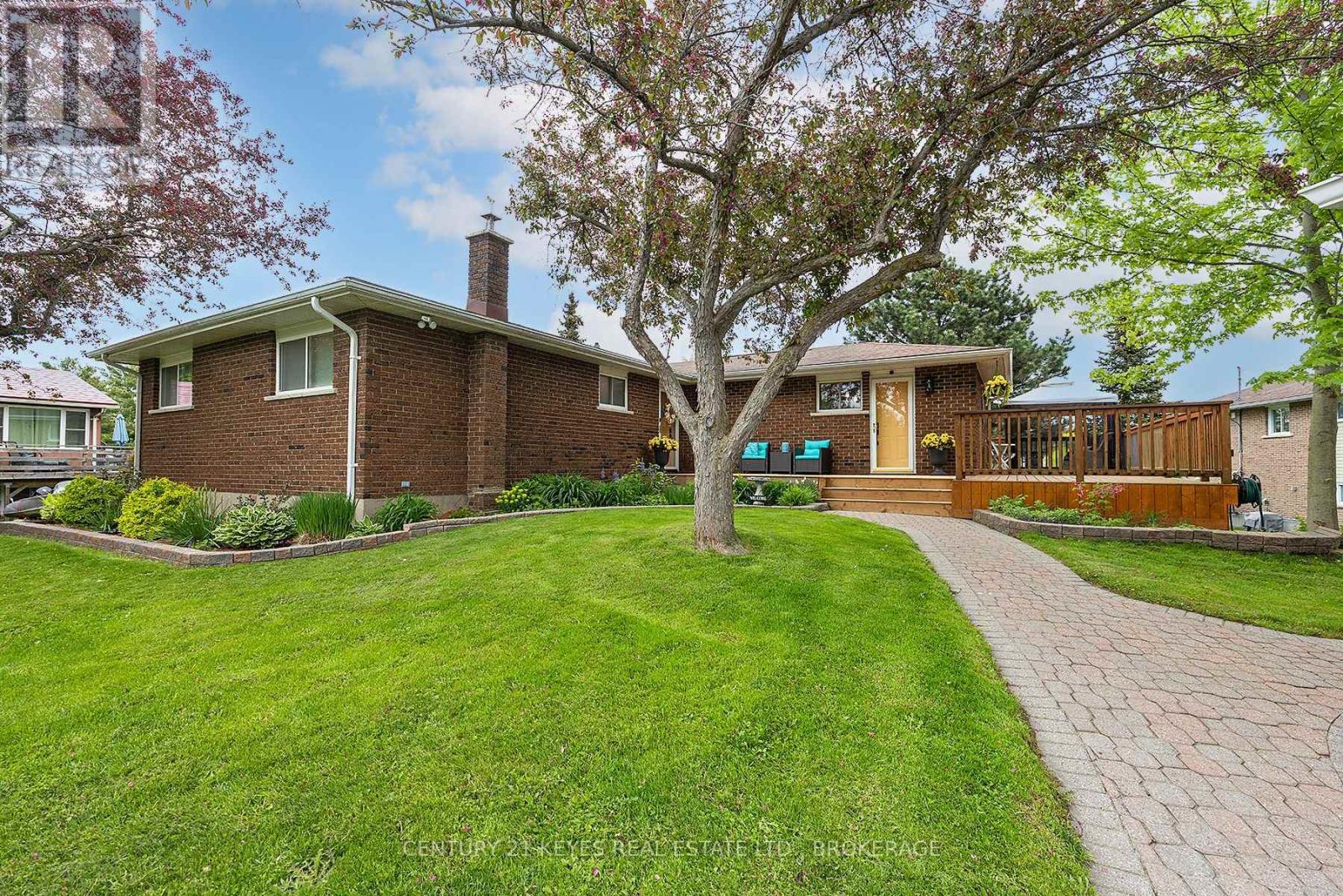 38 Willowbank Road West  Leeds and the Thousand Islands ON K7G 2V5 photo