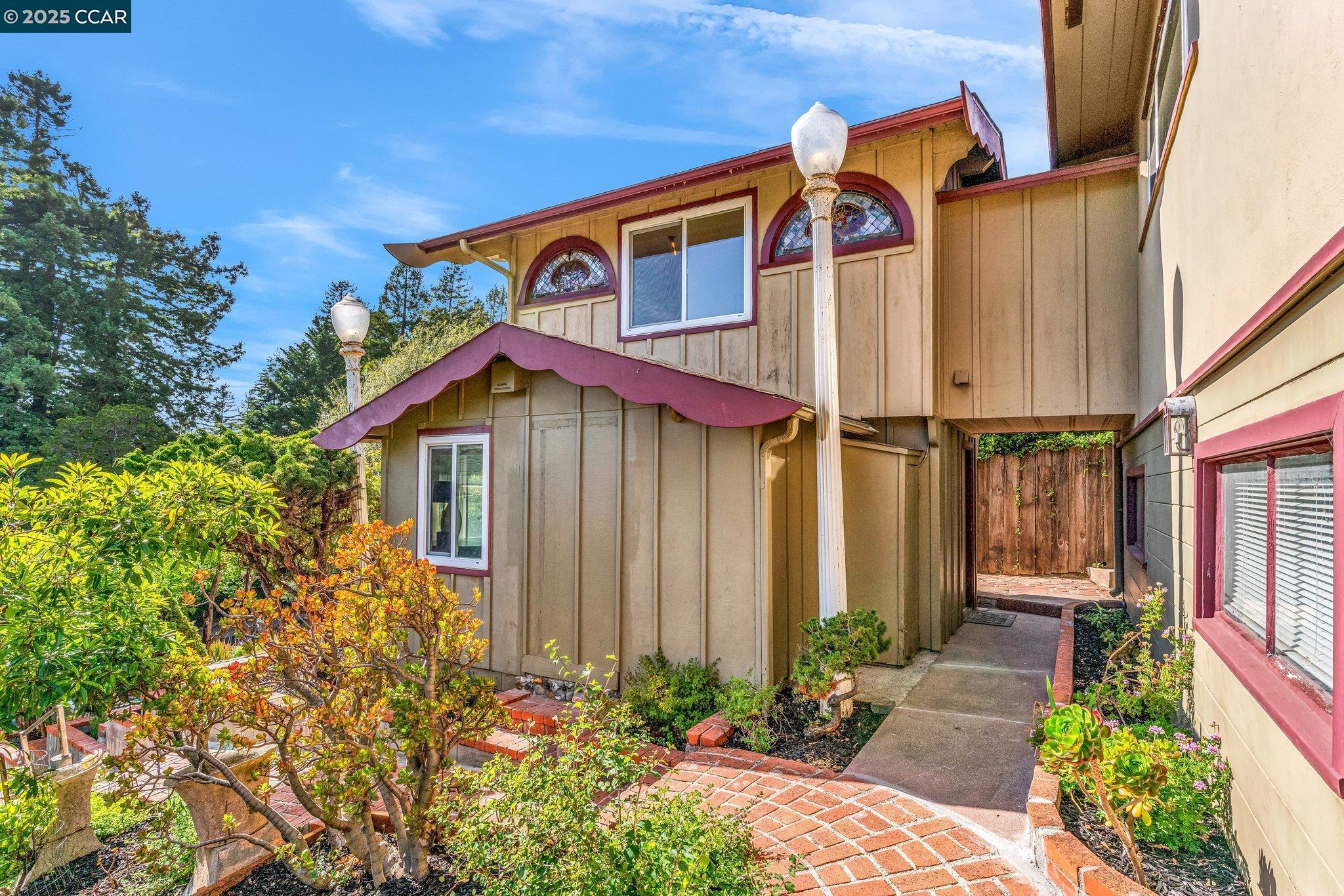Property Photo: 139 Arlington Ave CA 94707