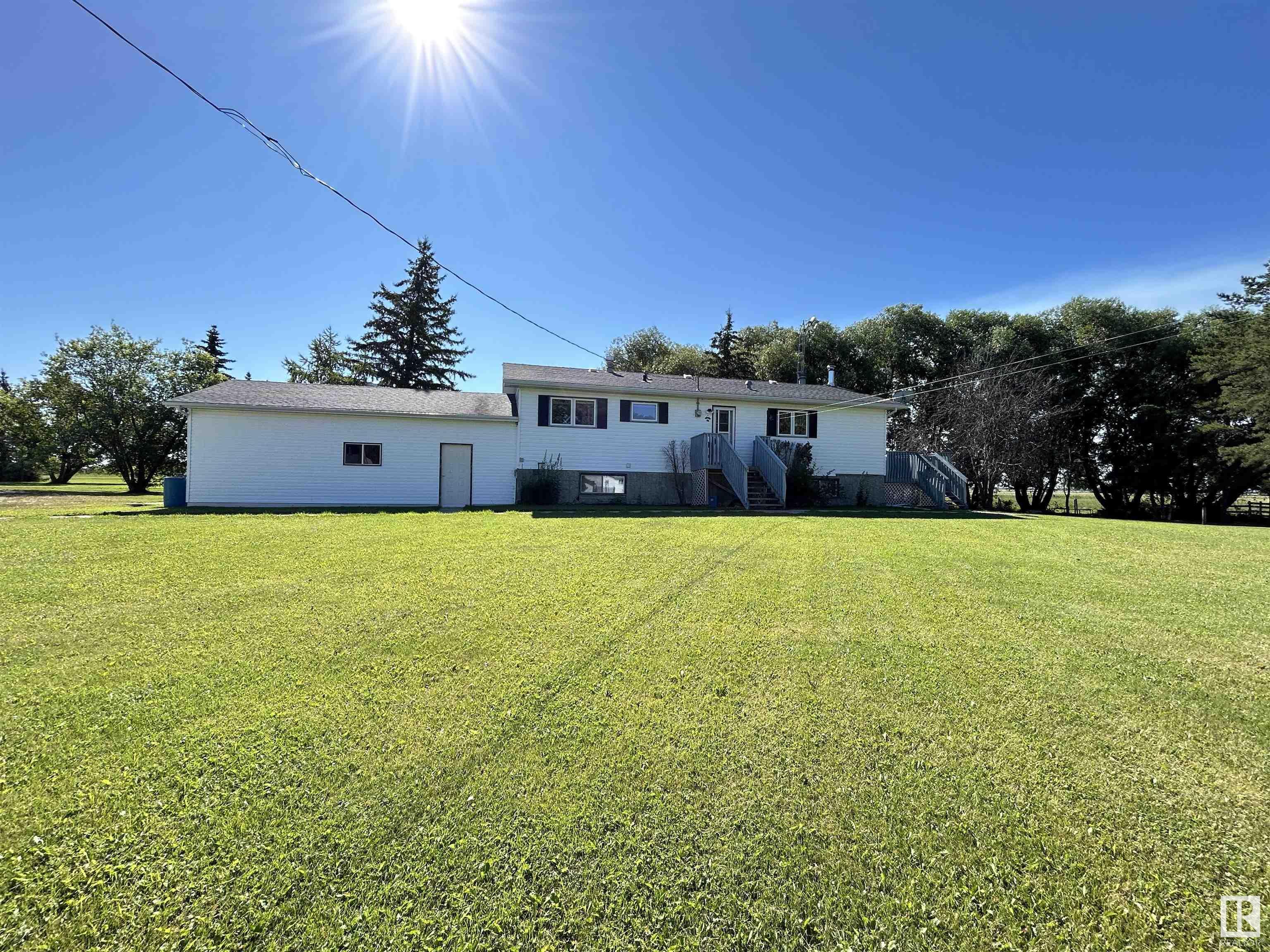 Property Photo: 5001 50 Street AB T0G 0S0