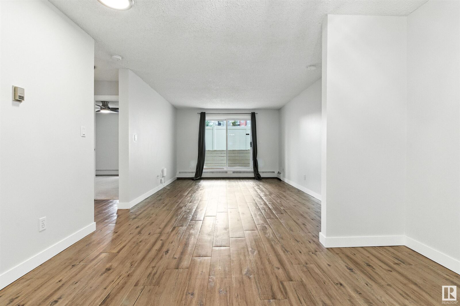 Property Photo:  10520 120 Street NW 151  AB T5H 4L9 
