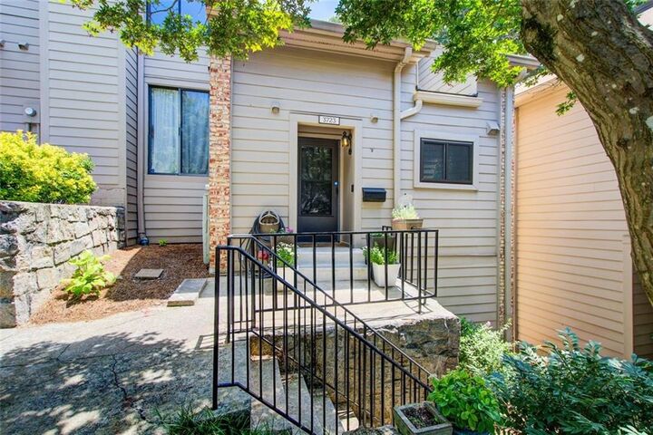3723 Stonewall Circle SE  Atlanta GA 30339 photo