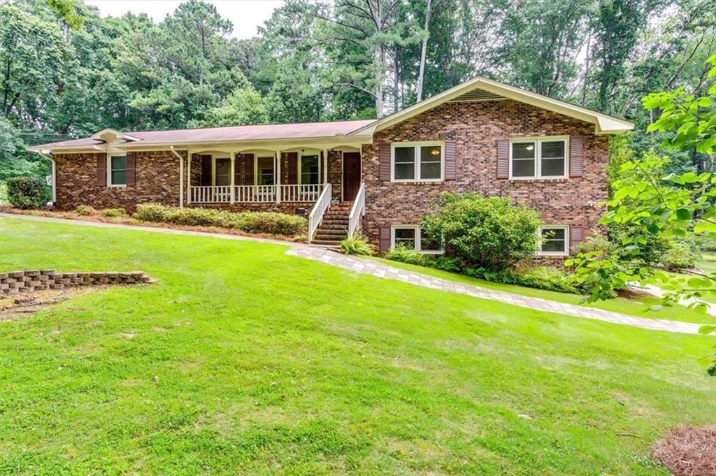 Property Photo: 1398 Branchwood Drive GA 30078