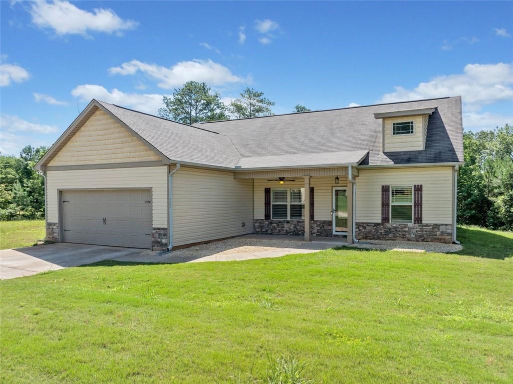 Property Photo: 1010 Holliday Pass GA 30223