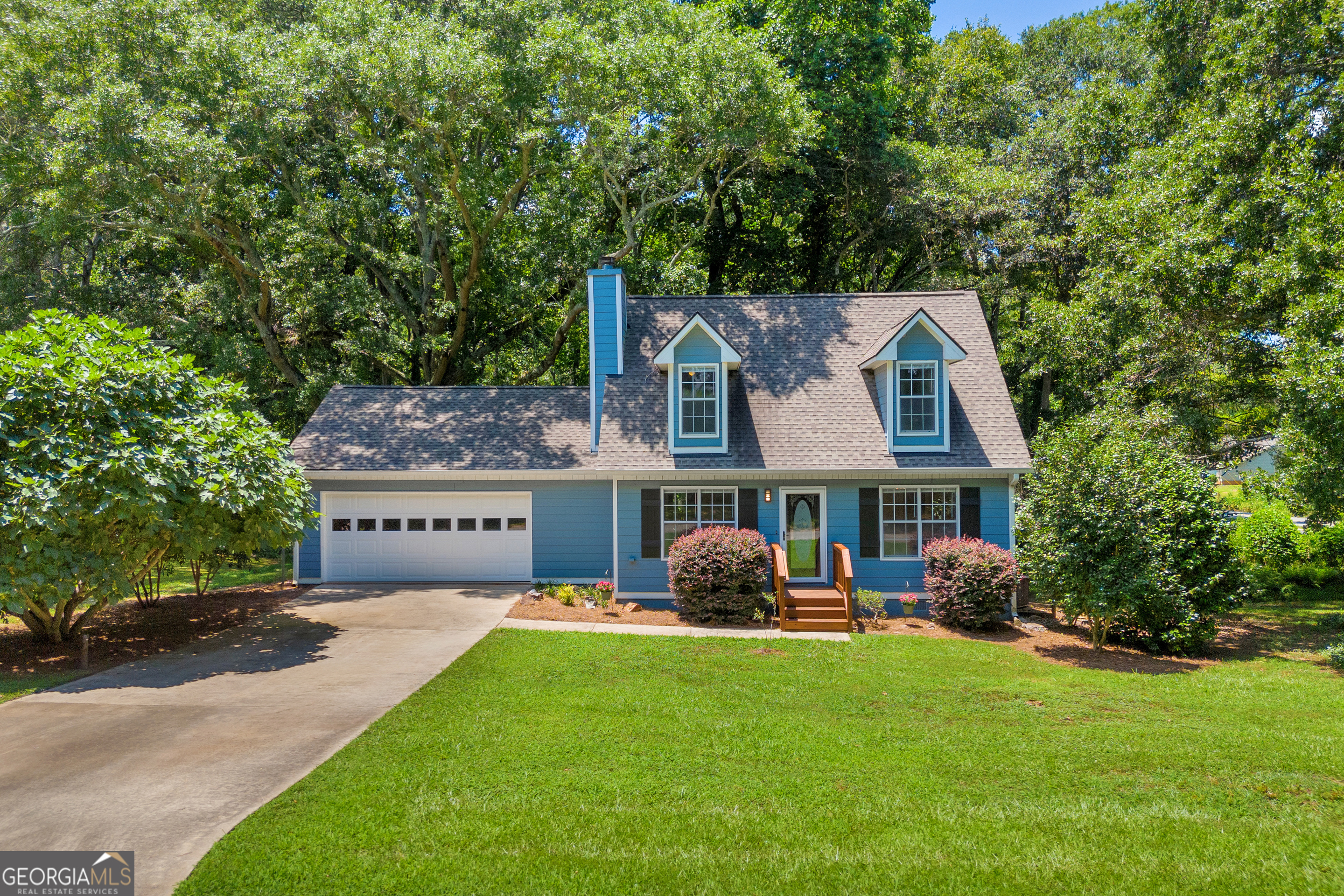 Property Photo: 373 April Court GA 30666