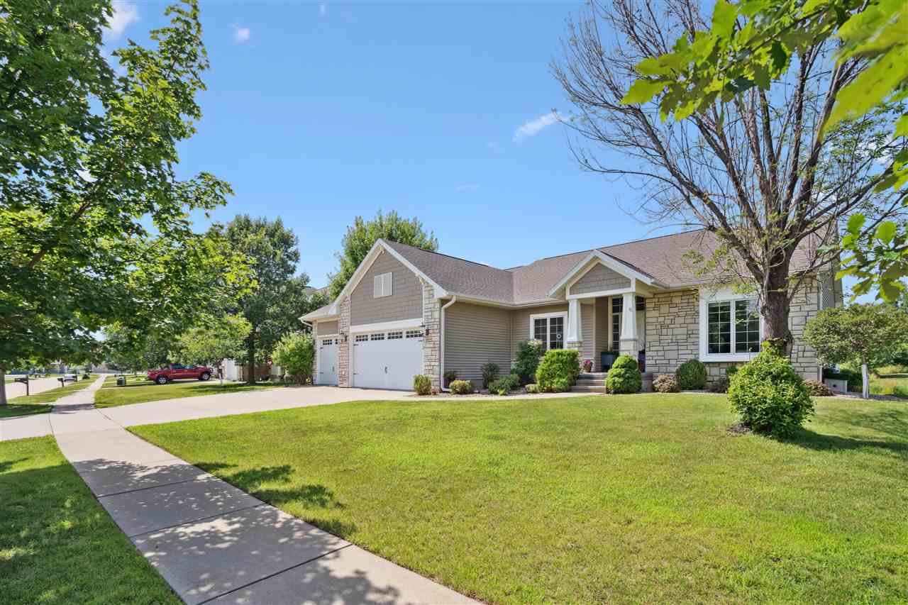 Property Photo: 5512 NE Black Oak Dr IA 52411