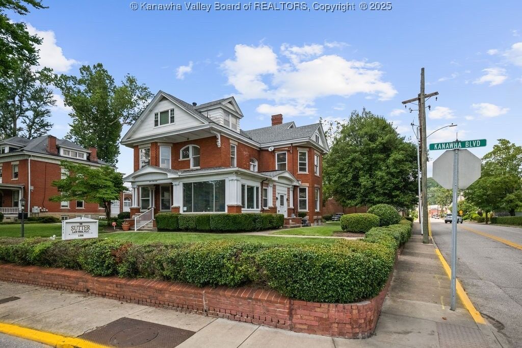 Property Photo:  1598 Kanawha Boulevard E  WV 25311 