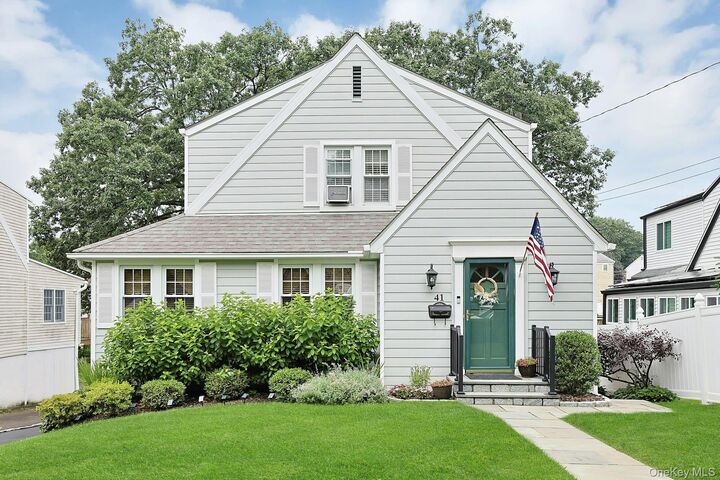 41 Cowdrey Street  Yonkers NY 10701 photo