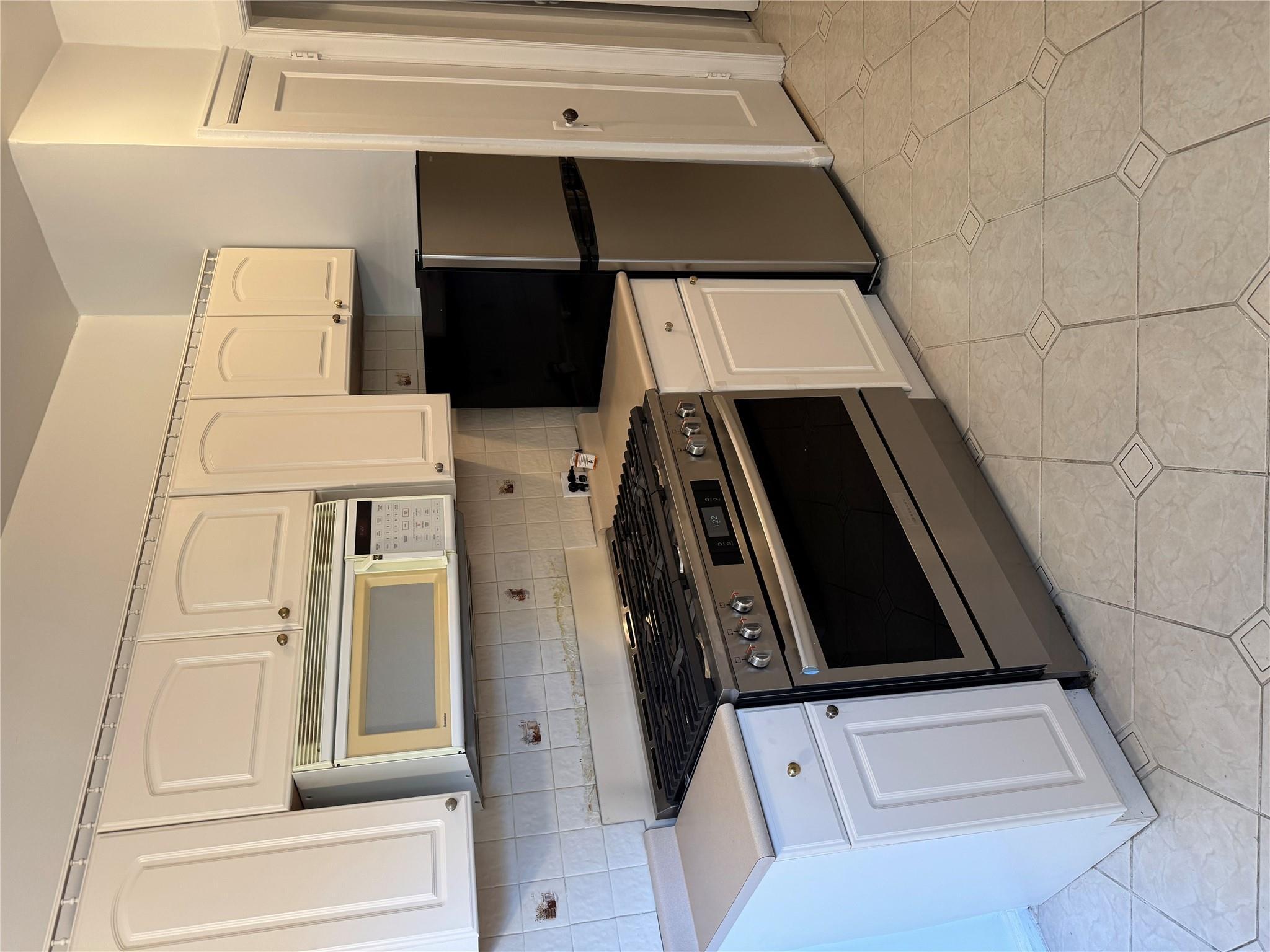 Property Photo: 2925 Matthews Avenue 5F NY 10467