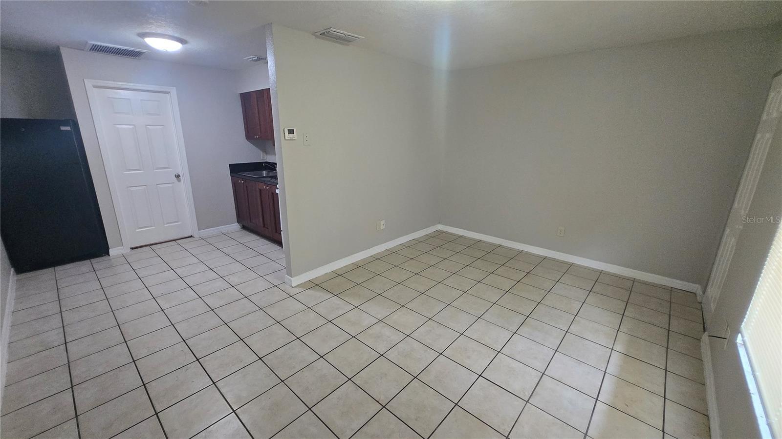 Property Photo: 11727 N 12th Street 2 FL 33612