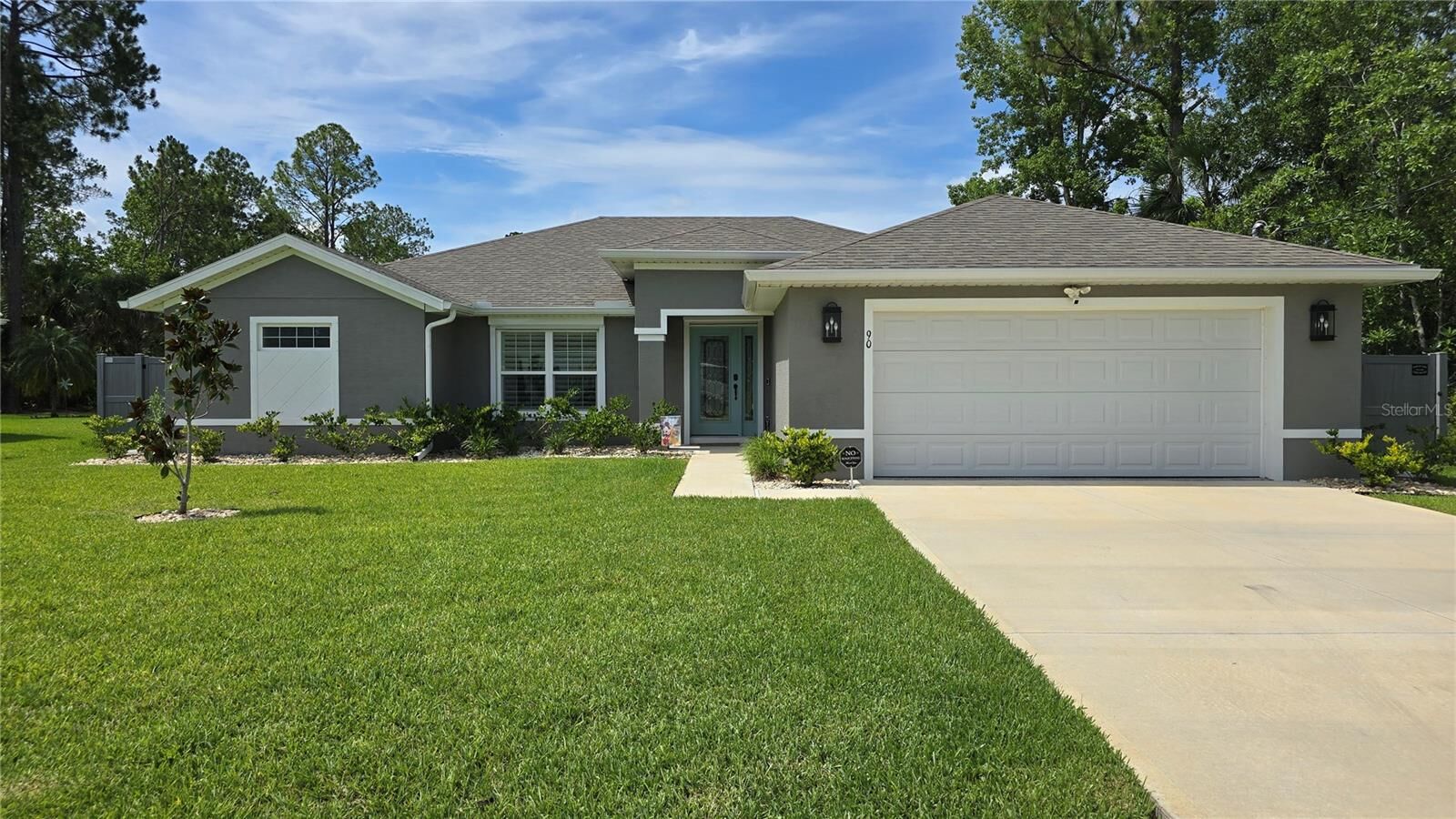 Property Photo: 90 Randolph Drive FL 32164