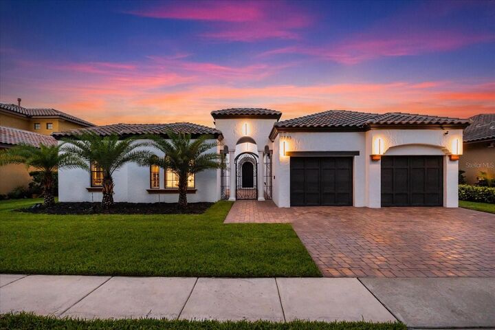 Property Photo: 7733 Pointe Venezia Drive FL 32836