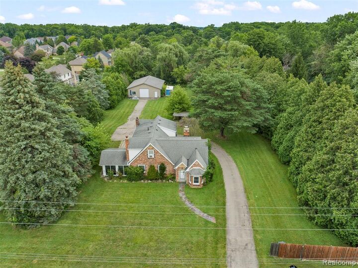 42192 Dequindre Road  Sterling Heights MI 48314 2709 photo