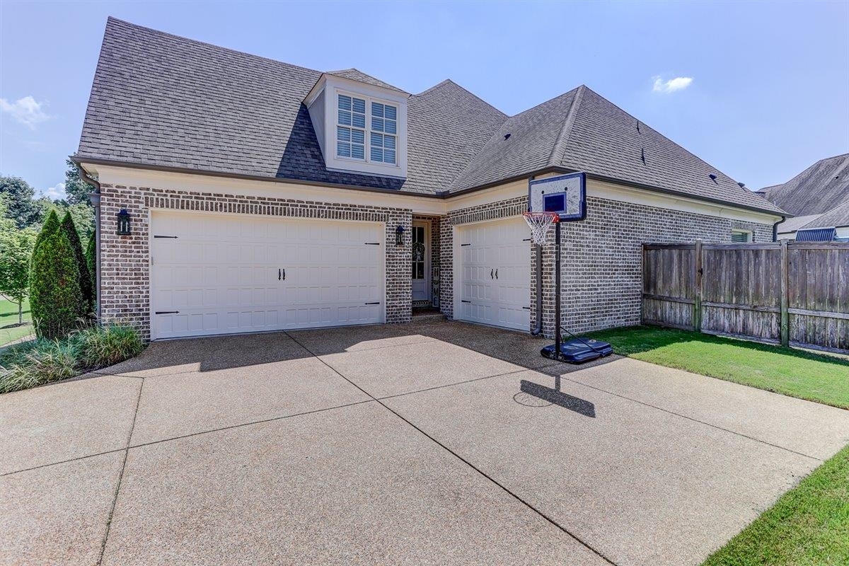 Property Photo: 12317 Cascabel Ln TN 38017