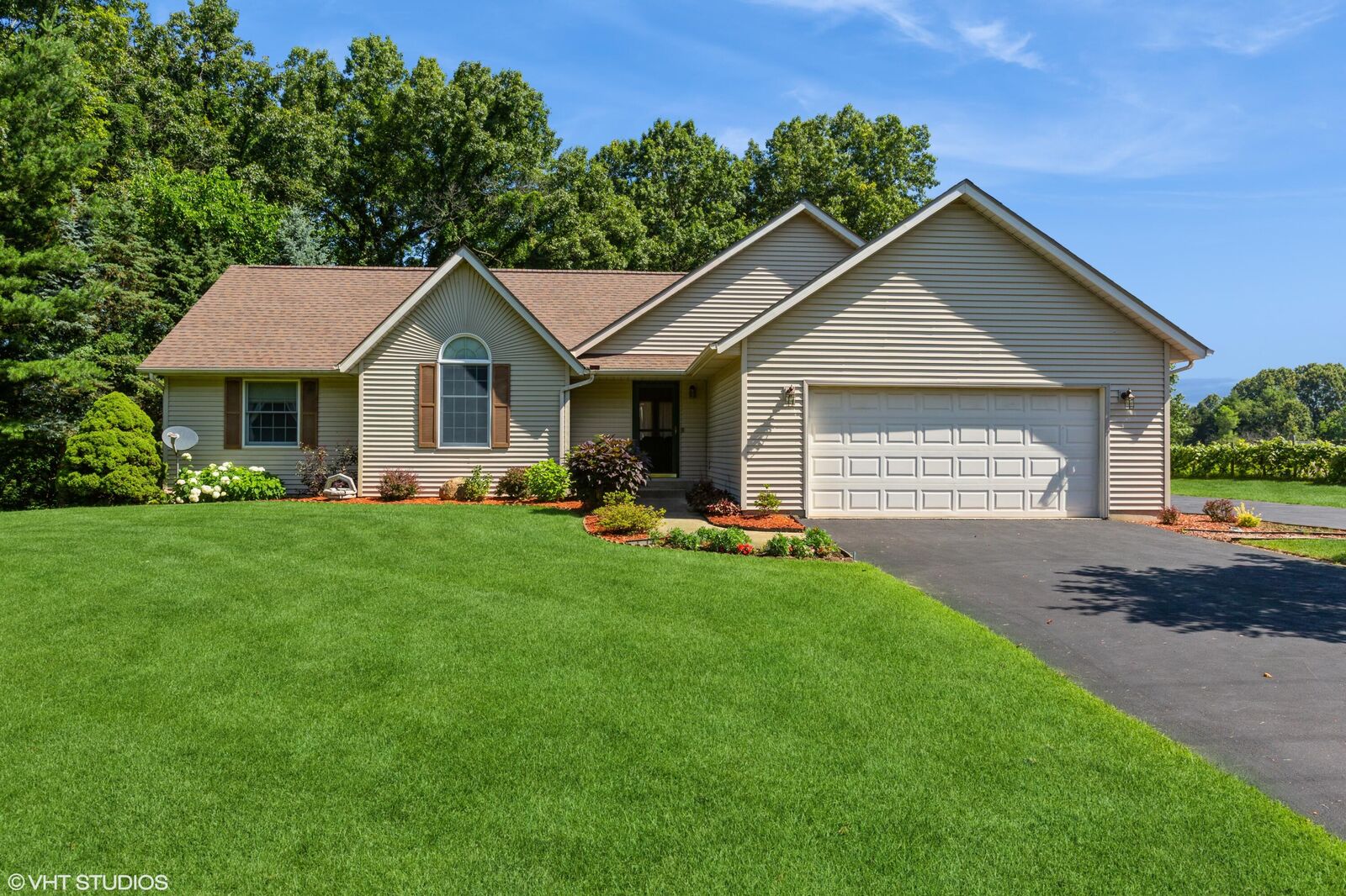Property Photo:  4175 Schmuhl Road  MI 49038 