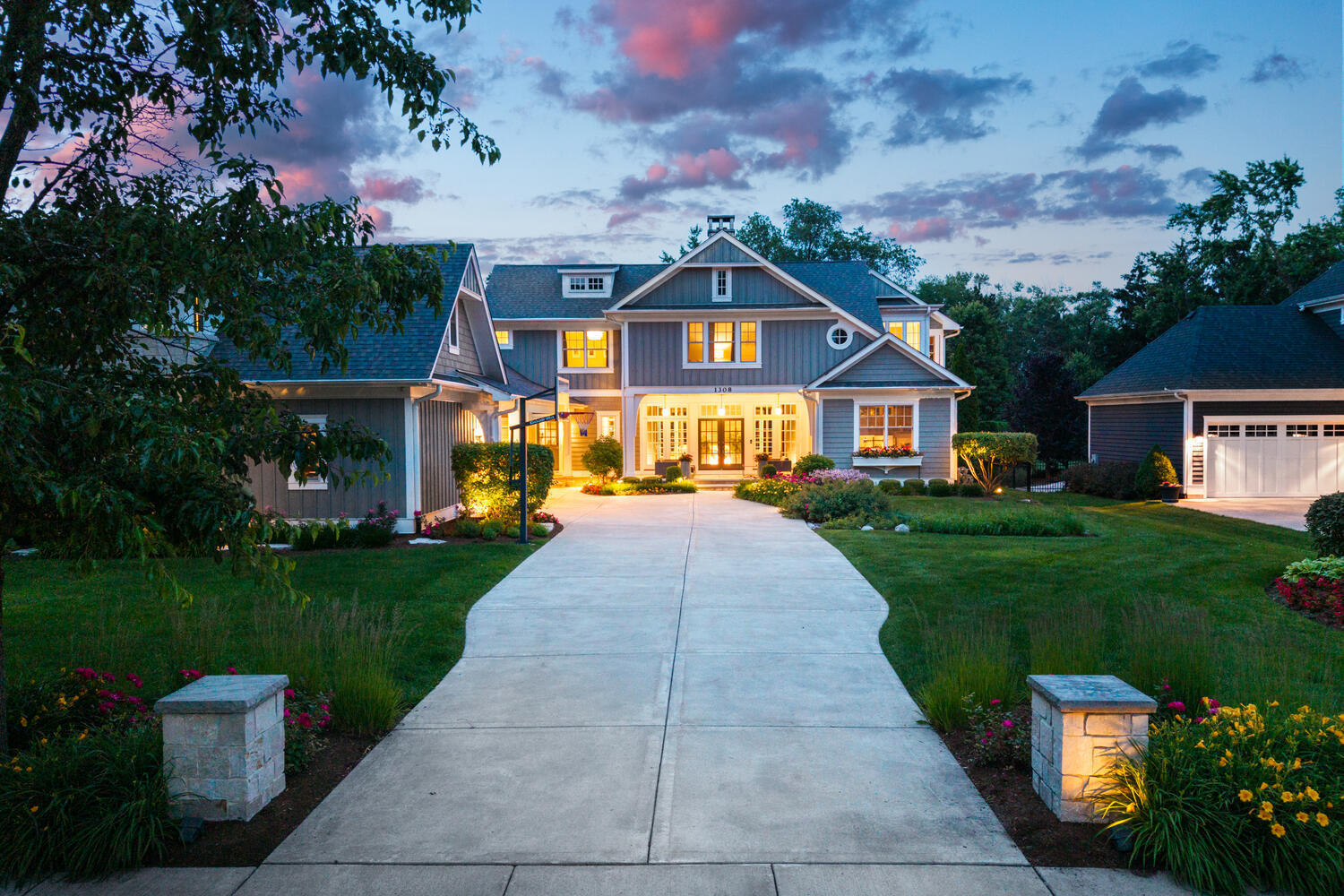 Property Photo: 1308 N Wright Street IL 60563