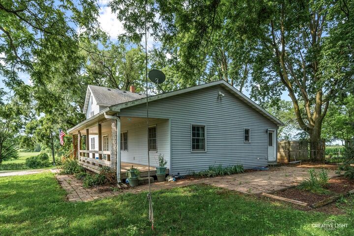 Property Photo:  1481 #B Collins Road  IL 60543 