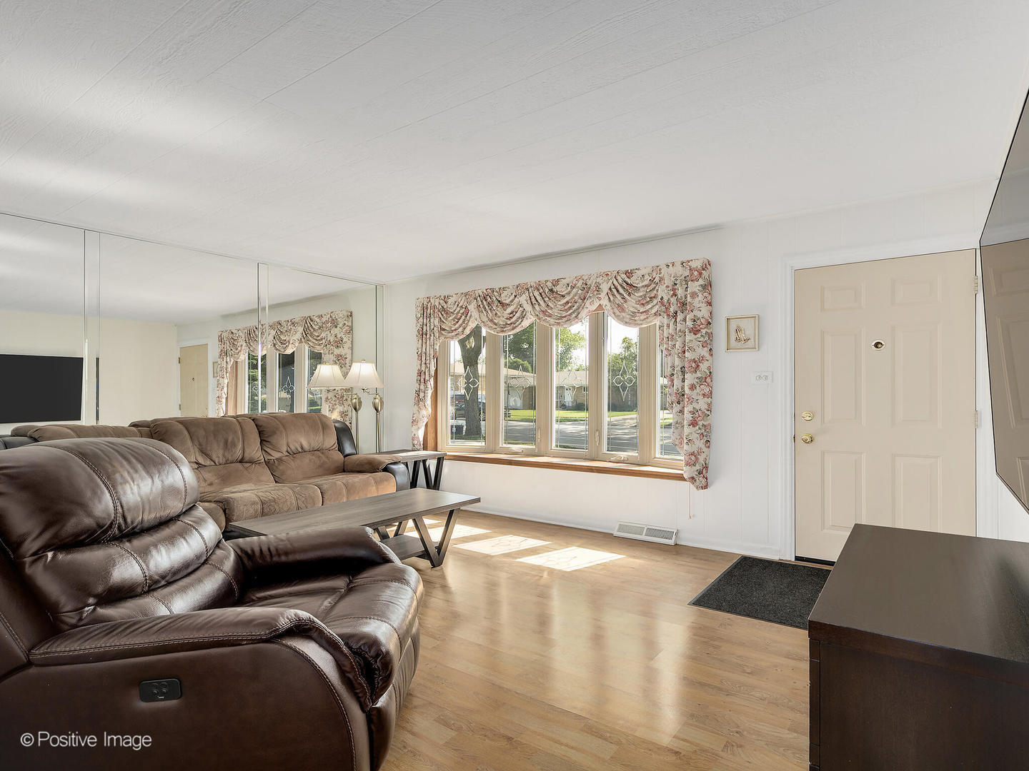 Property Photo:  4614 Prairie Avenue  IL 60513 