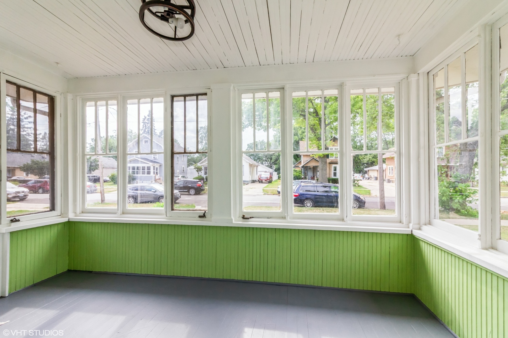 Property Photo: 916 Pearl Street IL 60505