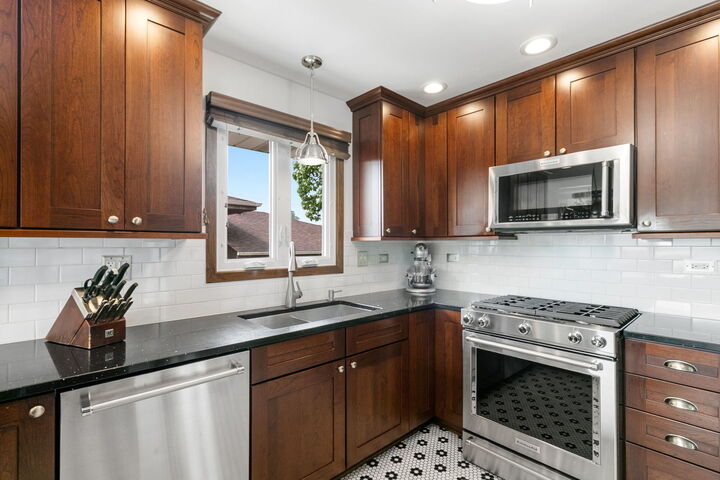 Property Photo:  9429 S 55th Avenue  IL 60453 