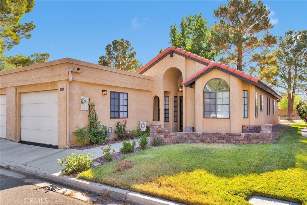 Property Photo:  11722 Oak Street  CA 92308 