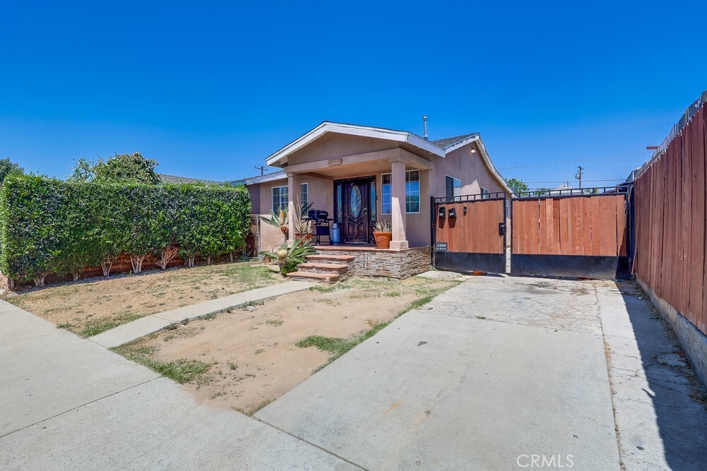 Property Photo:  1270 S Hicks Avenue  CA 90023 