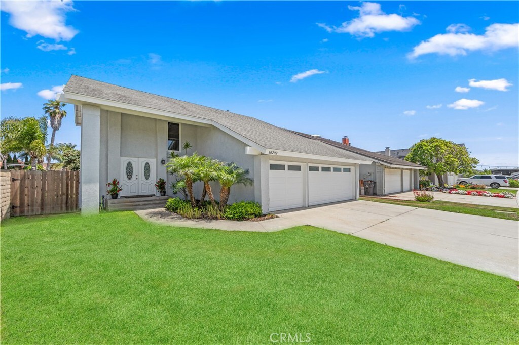 18202 Foss Lane  Huntington Beach CA 92648 photo