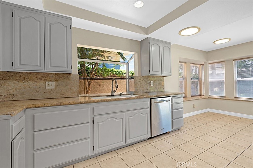 Property Photo:  3386 Montagne Way  CA 91362 
