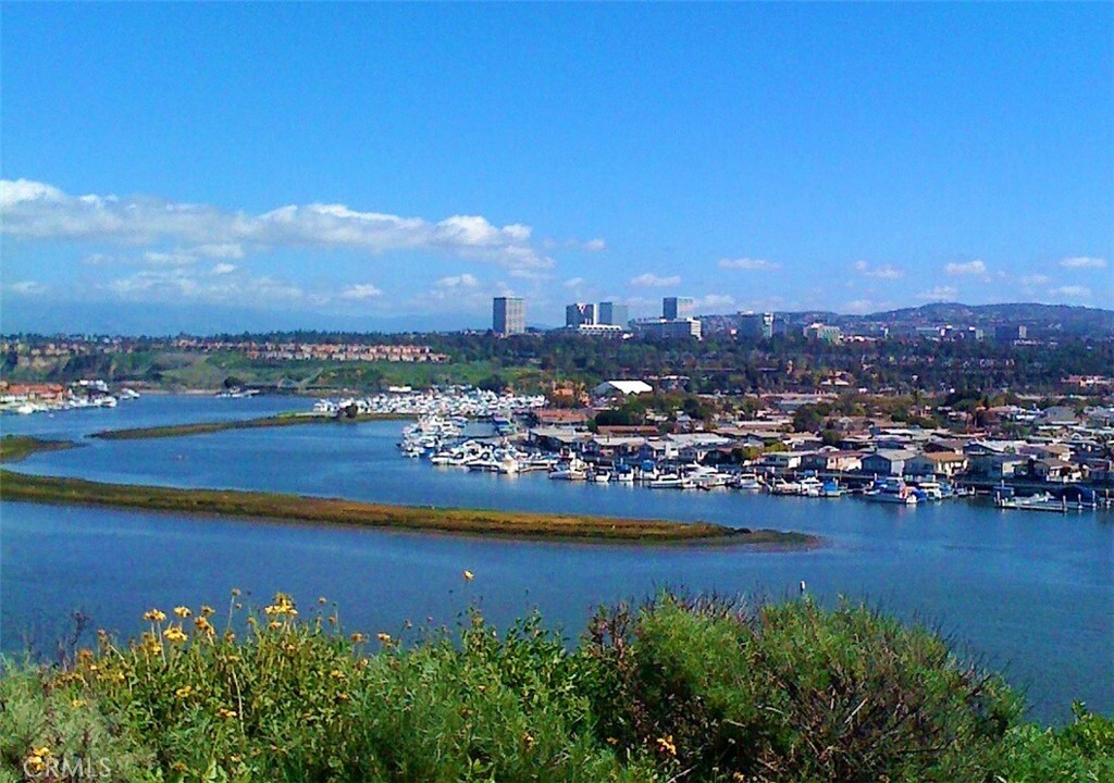 Property Photo:  201 Tremont Drive  CA 92660 