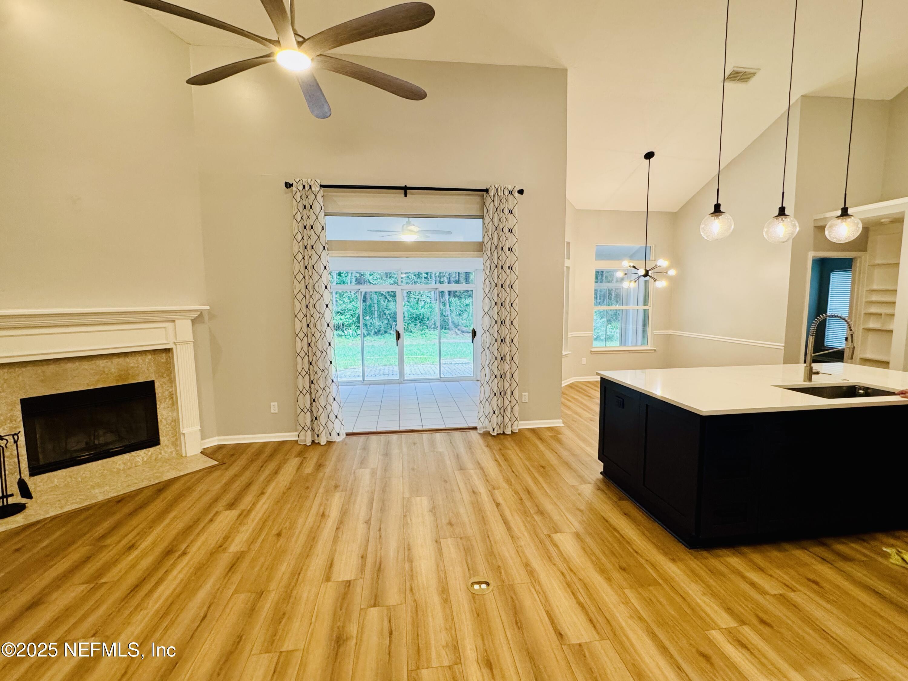 Property Photo: 8725 Southern Glen Drive FL 32256