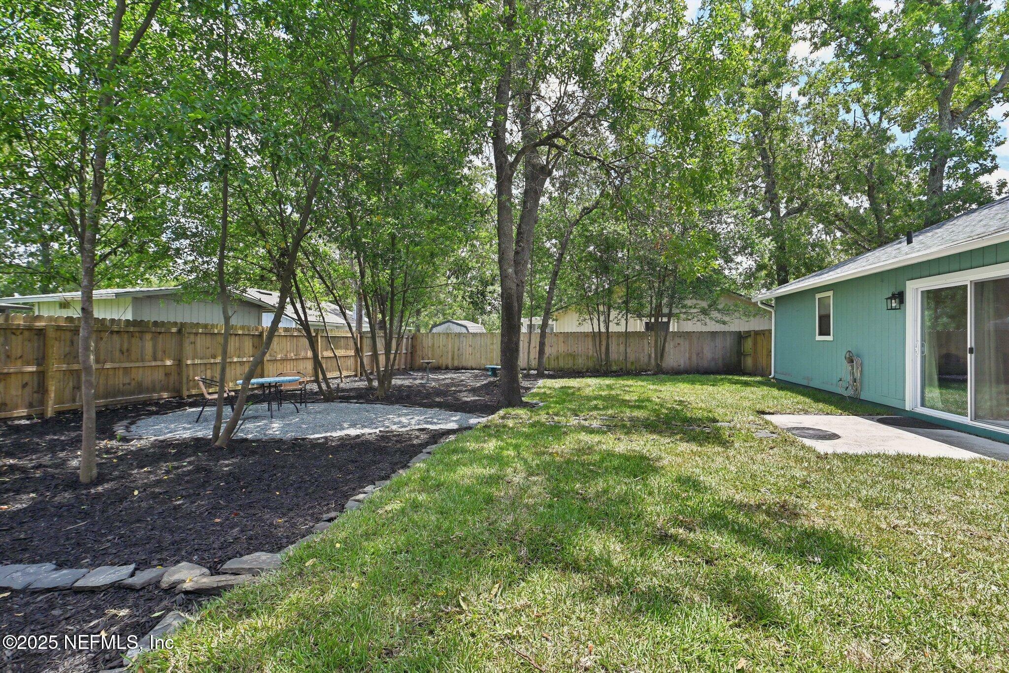 Property Photo: 8463 Seton Court FL 32244