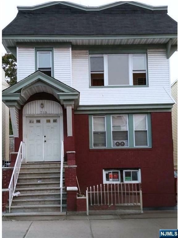 Property Photo:  719 18th Avenue  NJ 07111 