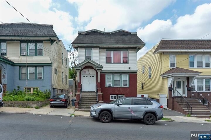 719 18th Avenue  Irvington NJ 07111 photo