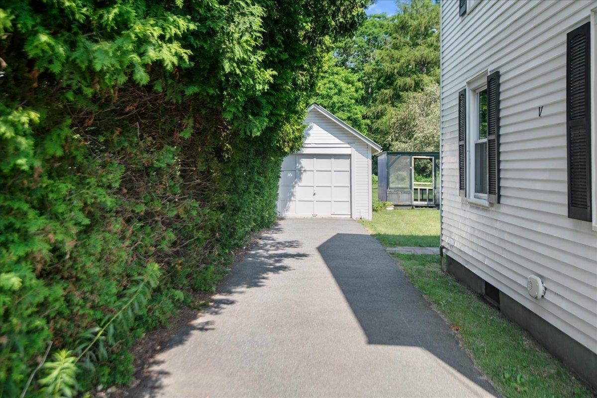 Property Photo: 138 Hinesburg Road VT 05403